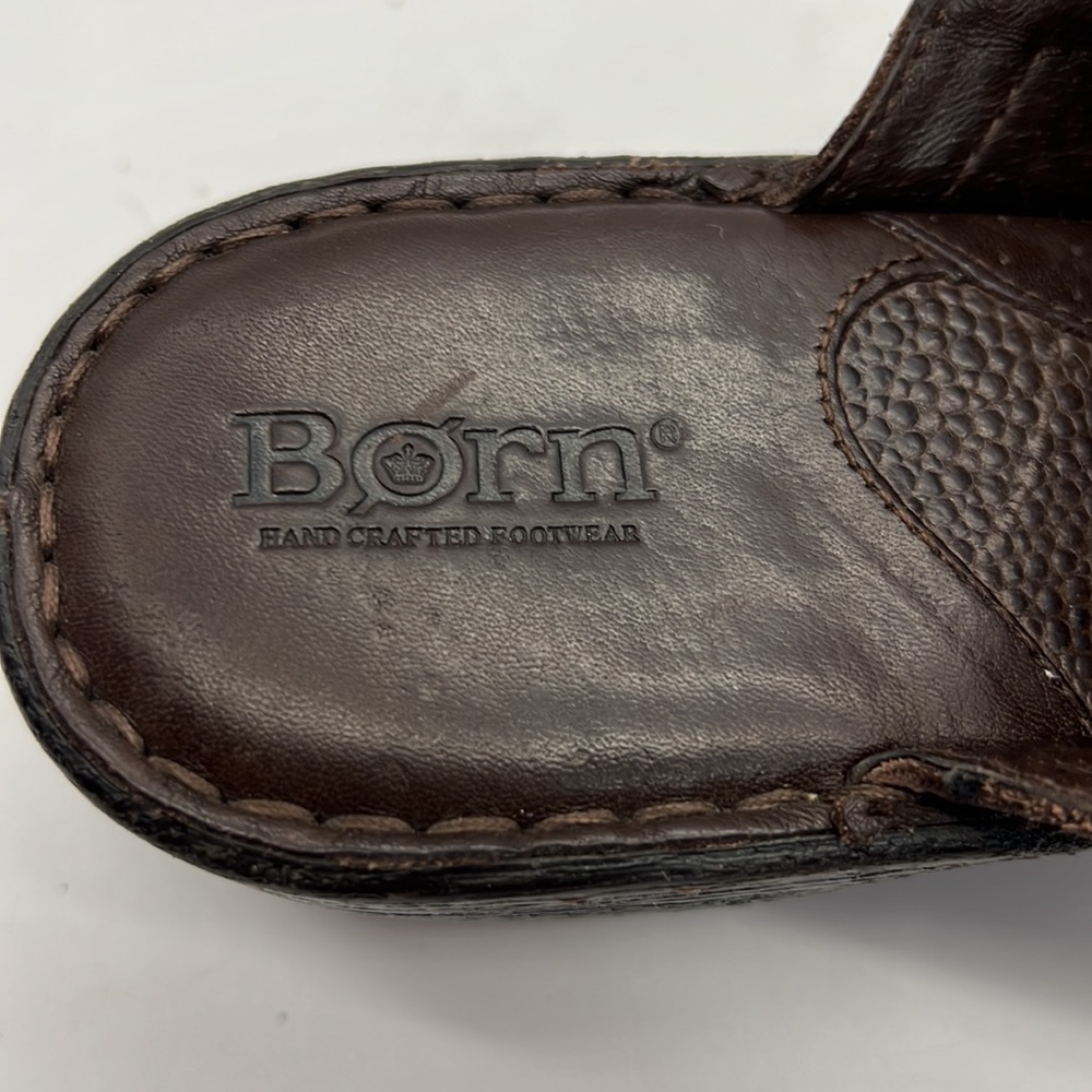 Born Brown Leather Slip On clogs size 8 - Picture 9 of 11